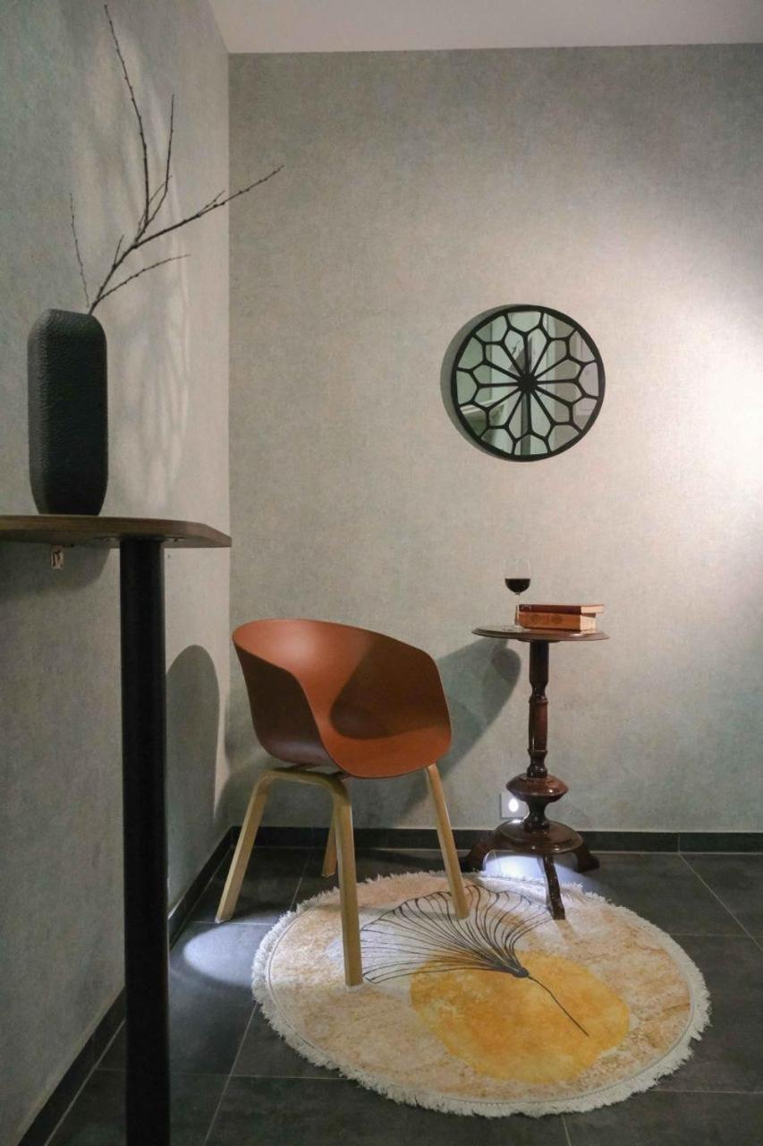Round Garden Hotel ティビリシ エクステリア 写真